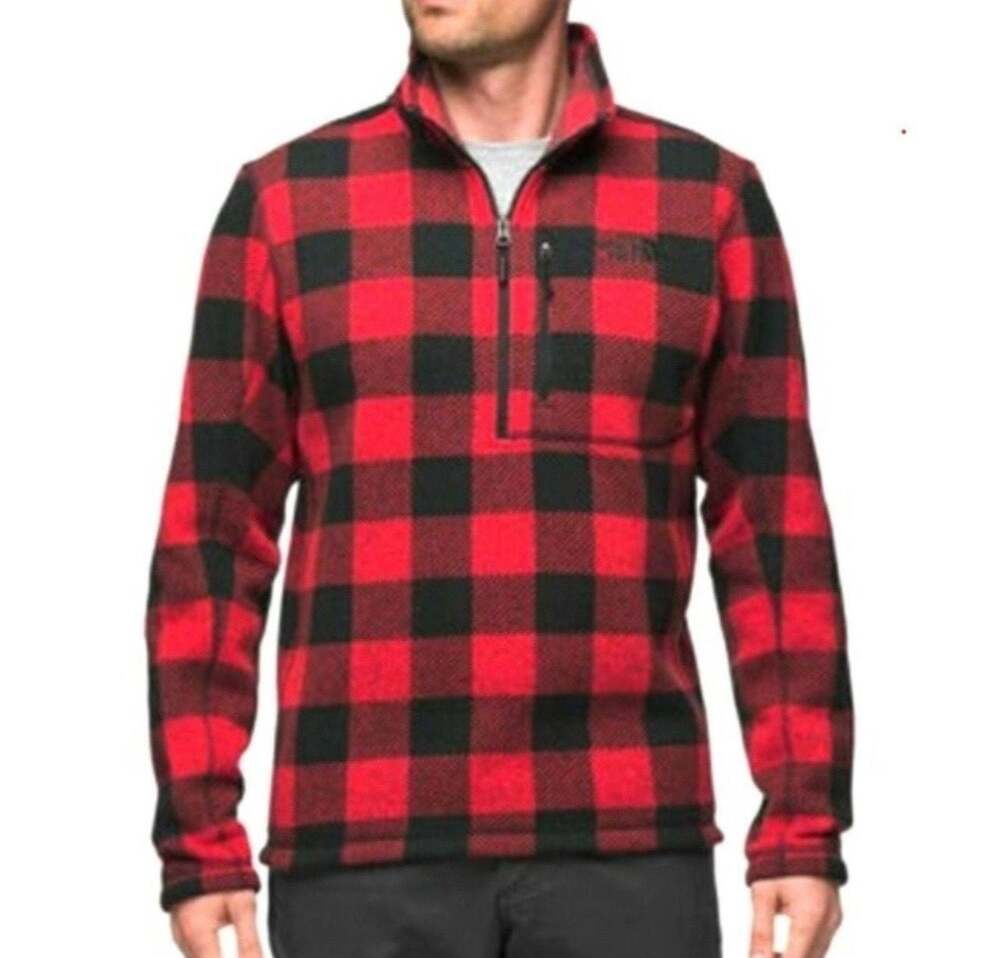 The North Face Men's Novelty Gordon Lyons 1/4 Zip Pullover in Buffalo Plaid